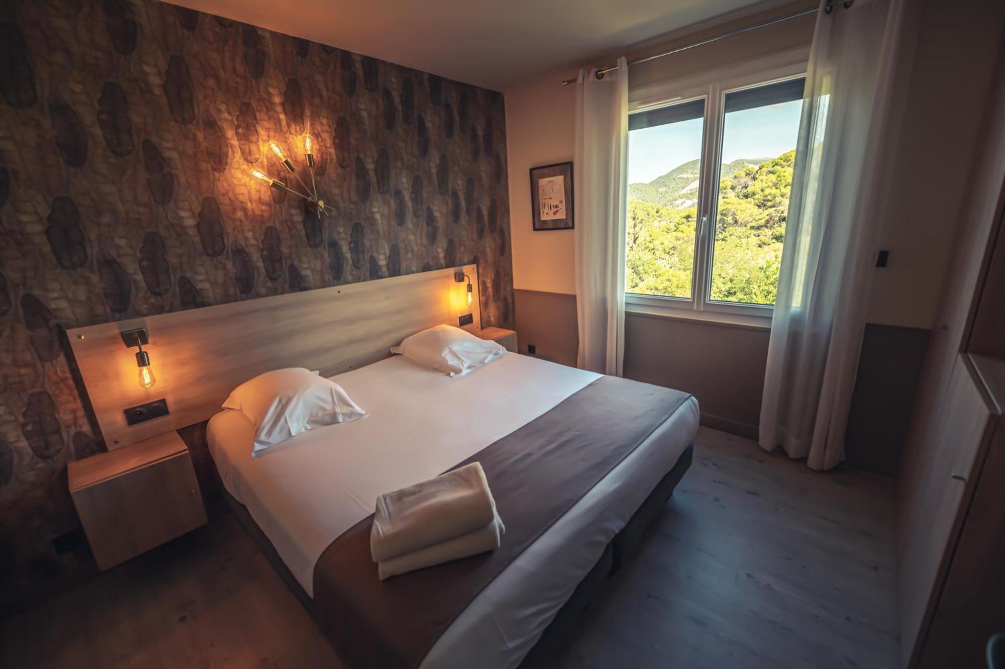 Logis Hotel Restaurant Le Plantevin Propiac Kültér fotó